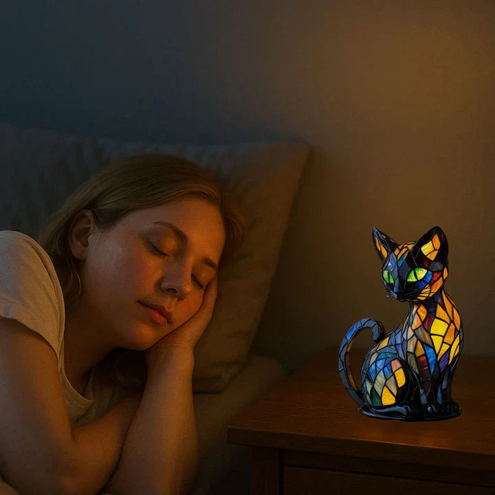 Decoratieve kattenlamp als tafellamp. Sfeervolle verlichting voor een warm interieur. Handgemaakt en uniek.