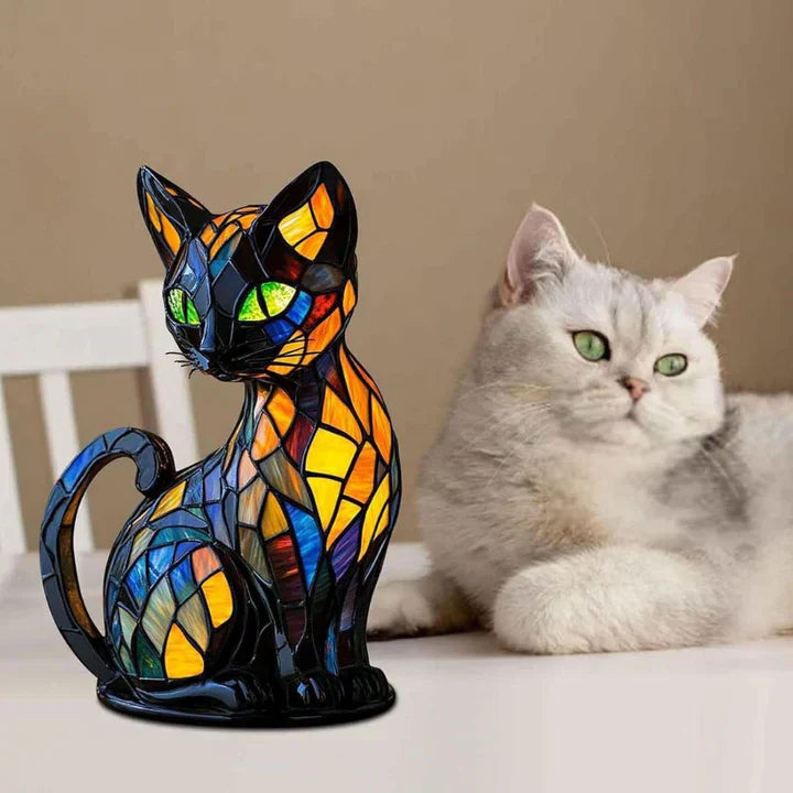 Charmante kattenlamp in de vorm van een kat, oplichtend met warm sfeerlicht. Perfect nachtlampje en decoratie.