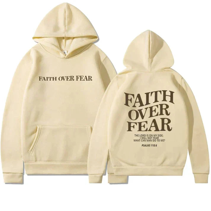 Casual uniseks hoodie, 'Geloof Over Angst' statement piece. Perfect voor dagelijkse inspirerende christelijke mode.