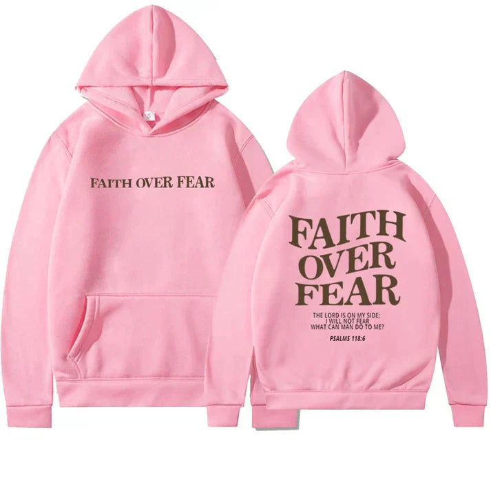 Warme uniseks hoodie met 'Geloof Over Angst', een inspirerende christelijke trui voor comfort en spiritualiteit.