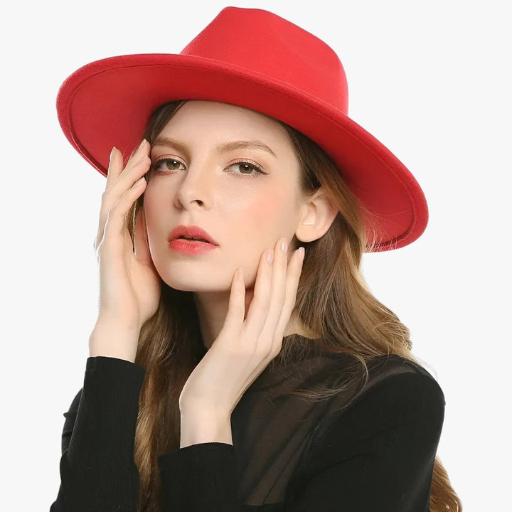 Vintage vilten fedora hoed van wol, een elegant accessoire voor elke outfit.