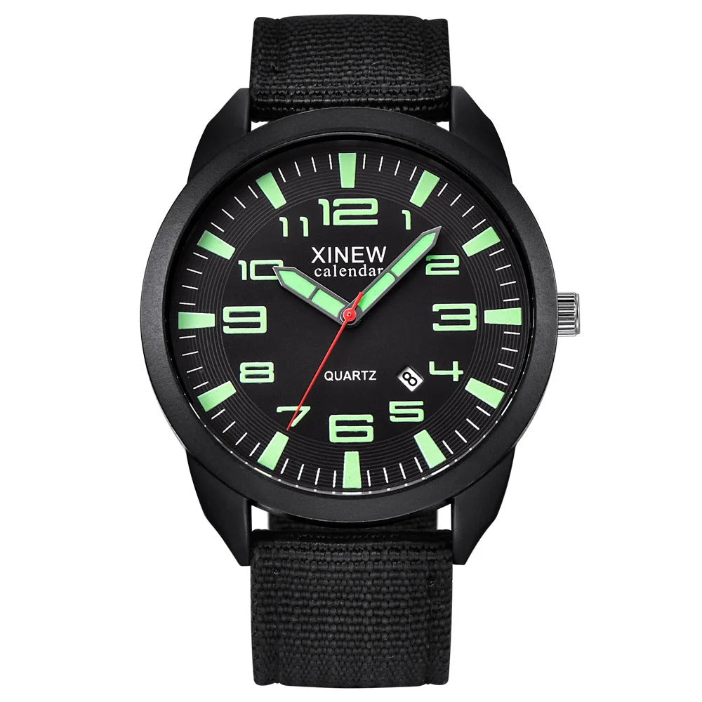 Uniseks Lumo quartz horloge met lichtgevende wijzerplaat en kalender. Stijlvol metalen design, duurzaam accessoire.