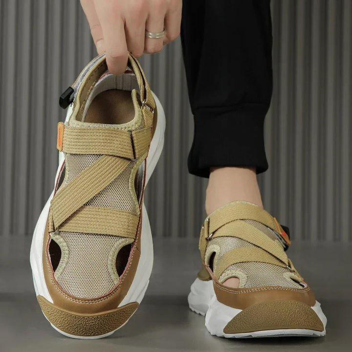Uniseks zomerslippers Elian met stijlvolle designerlook, lichtgewicht en comfortabel voor dagelijks gebruik.