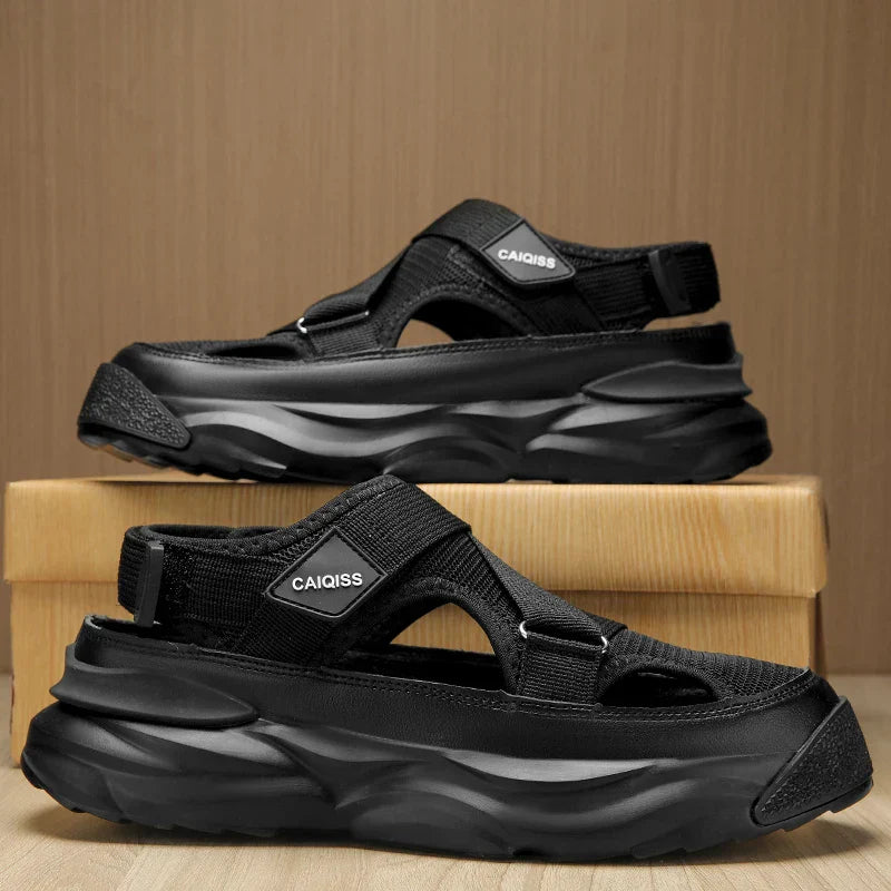 Comfortabele, lichtgewicht Elian uniseks zomerslippers, ideaal voor strand of casual zomerse dagen.