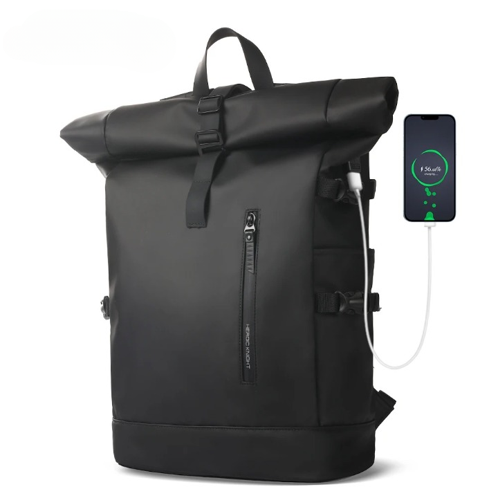 Open rugzak met ruim laptopvak en andere compartimenten, geschikt voor forenzen en fietsaccessoires.