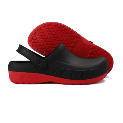 Comfortabele GripChef koksschoenen, waterdicht en antislip voor lange dagen in de professionele keuken.