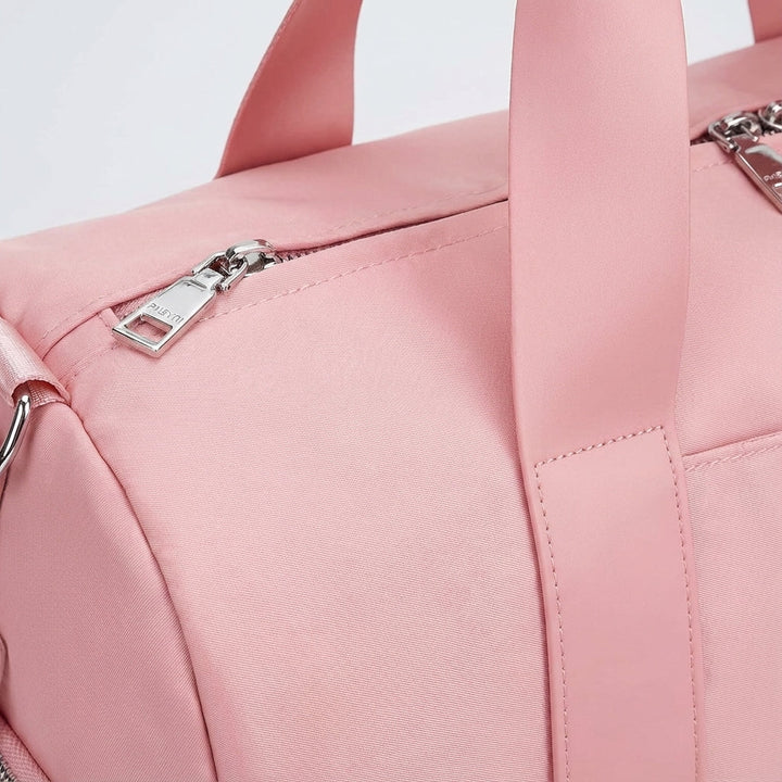 Middelgrote AquaTote sporttas, waterbestendig ontwerp voor al je spullen. Unisex en handig reisaccessoire.