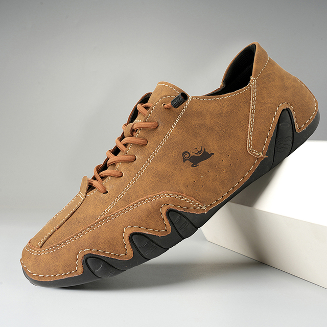 Unisex barefoot schoenen in actie, voor natuurlijke beweging en voetvrijheid tijdens buitenactiviteiten.