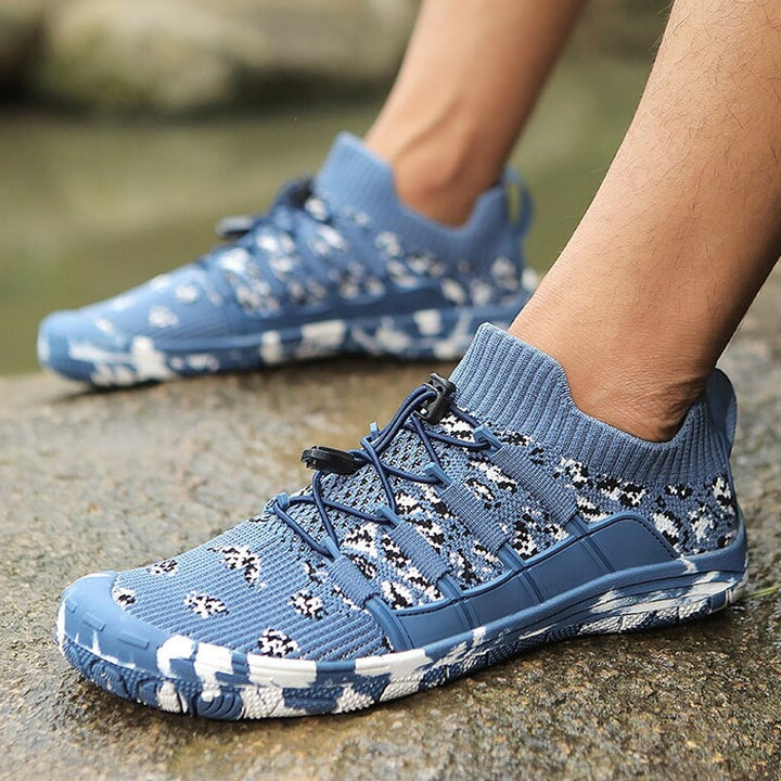 Minimalistische sportschoenen Auron, geven blotevoeten gevoel met bescherming.