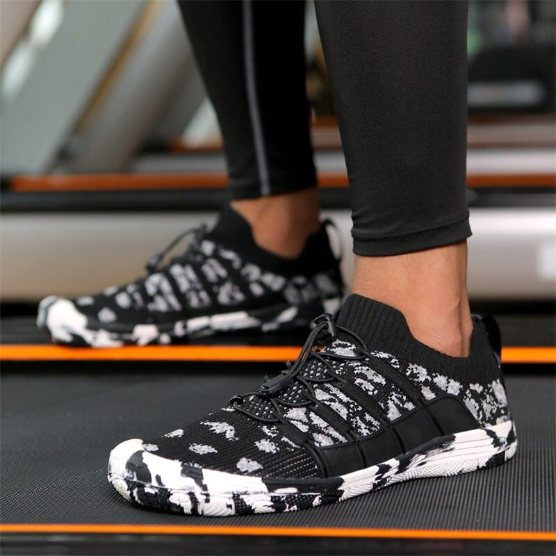 Flexibele Auron sneakers voor yoga en fitness, bieden natuurlijke bewegingsvrijheid.