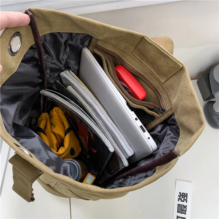 Duurzame canvas reisrugzak voor outdoor liefhebbers. Perfect voor wandelen, kamperen en avontuur.
