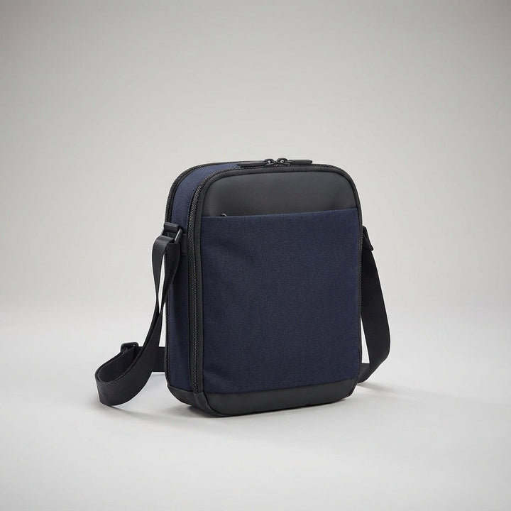 Waterbestendige CarryGuard messenger schoudertas met organiser, ideaal als compacte unisex dagtas.