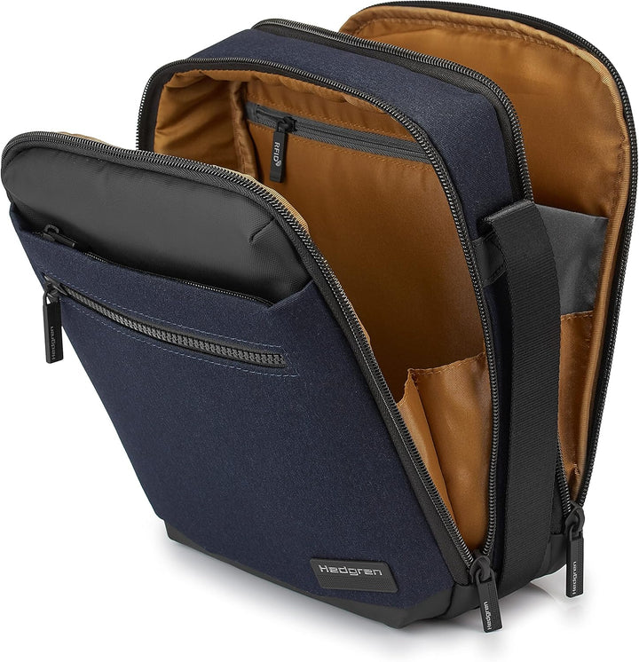 Stijlvolle unisex CarryGuard messenger tas, waterbestendig en functioneel als dagtas of reistas.