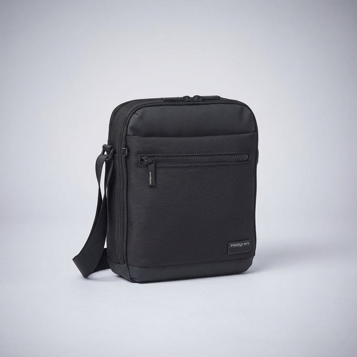 CarryGuard messenger tas met uitgebreide organiser en RFID-bescherming, perfect voor werk of vrije tijd.