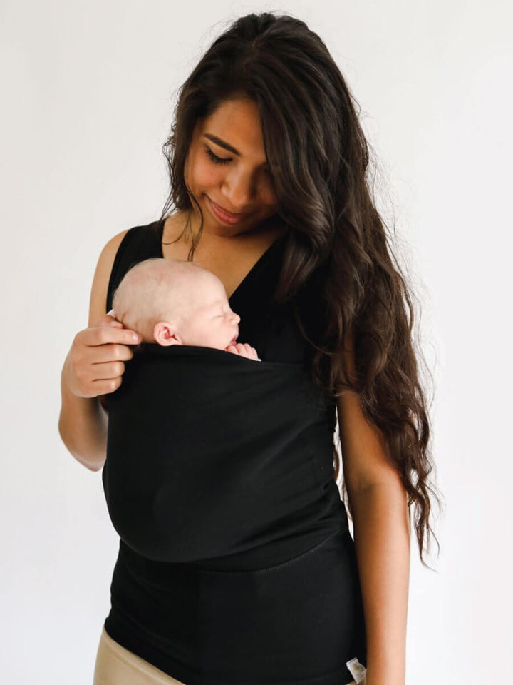 Unisex draagshirt voor pasgeboren baby's, handsfree comfort voor ouders.