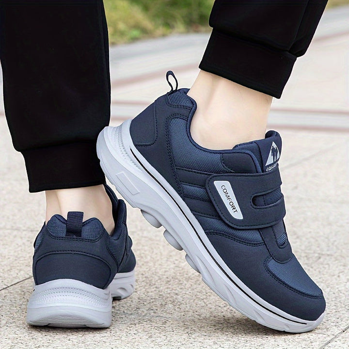 Unisex EasyStride lichtgewicht sneakers met klittenband voor mannen en vrouwen, ideaal voor casual comfort.