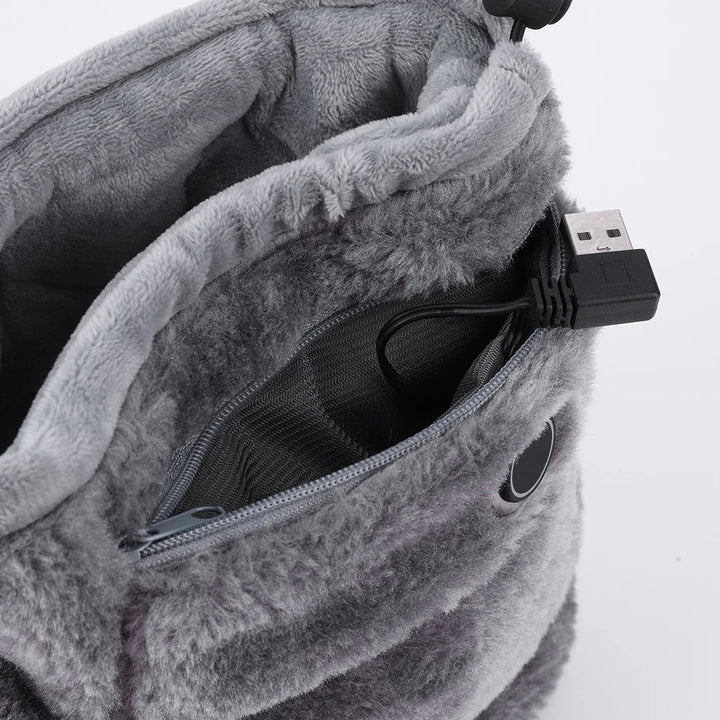 Pluche gevoerde elektrische USB pantoffels voor ultiem comfort en constante warmte; ideaal als huisschoenen voor binnenshuis.