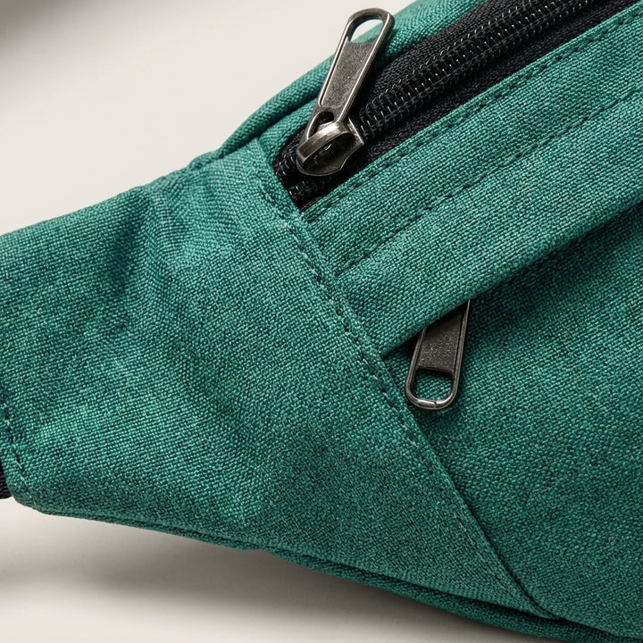 Waterafstotende FlexSling sling tas van duurzaam nylon met handige multi-vakken. Een perfecte reis- en outdoor tas, unisex.