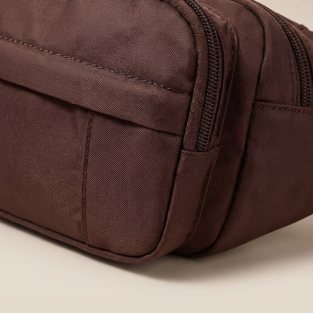 Comfortabele crossbody tas met meerdere ritsen. Veelzijdige BeltEdge heuptas voor georganiseerd opbergen van essentials.
