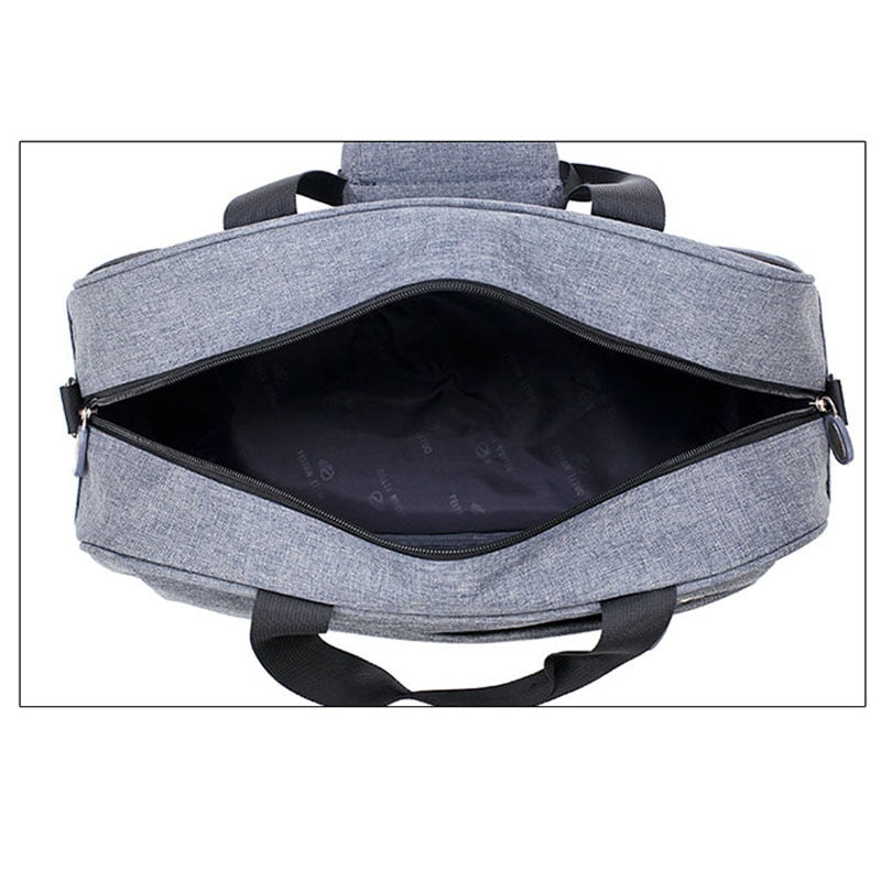 Veelzijdige unisex reistas, om te bouwen tot rugzak, ideaal als compacte weekendtas voor onderweg.