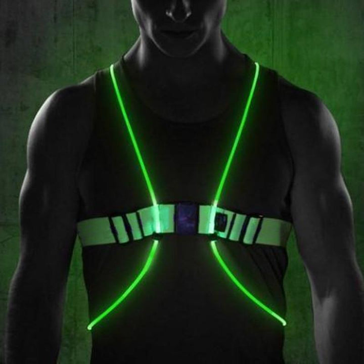 Unisex knipperend LED veiligheidsvest voor hoge zichtbaarheid tijdens hardlopen, fietsen en wandelen.