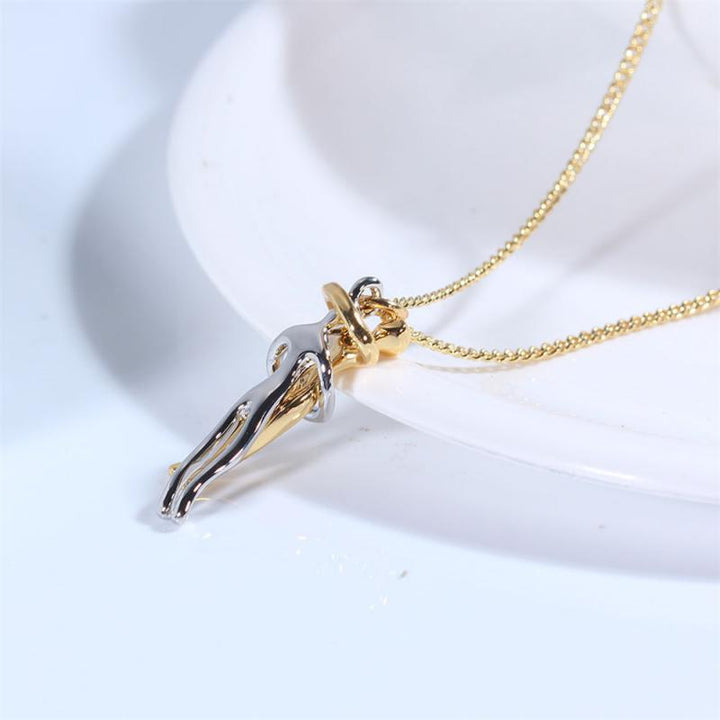 Knuffelketting in glanzend RVS, een krachtig symbool van verbondenheid. Leuk cadeau idee.