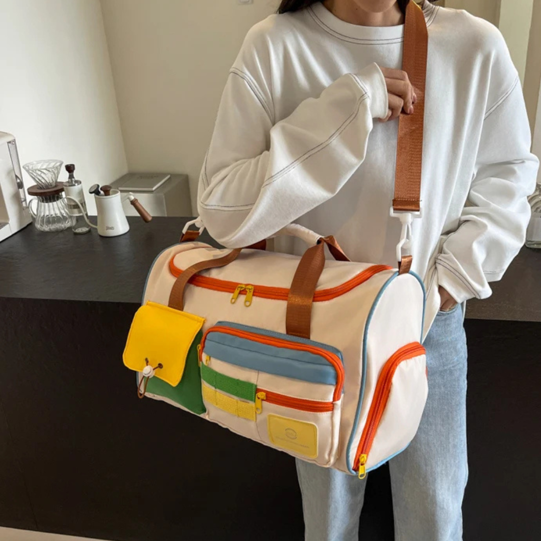 Unisex lichtgewicht FlexaBag duffeltas met stijlvolle kleurblokken, ideaal als sporttas of weekendtas.