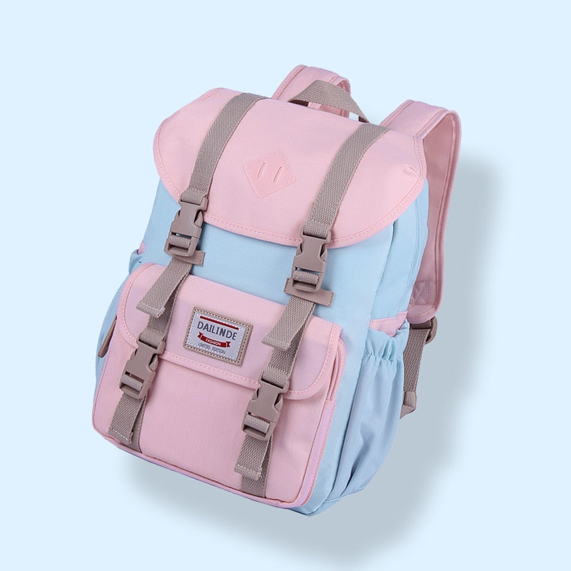 Compacte lichtgewicht dagrugzak, unisex model, waterbestendig en uitgerust met laptopvak. Geschikt voor stedentrips.