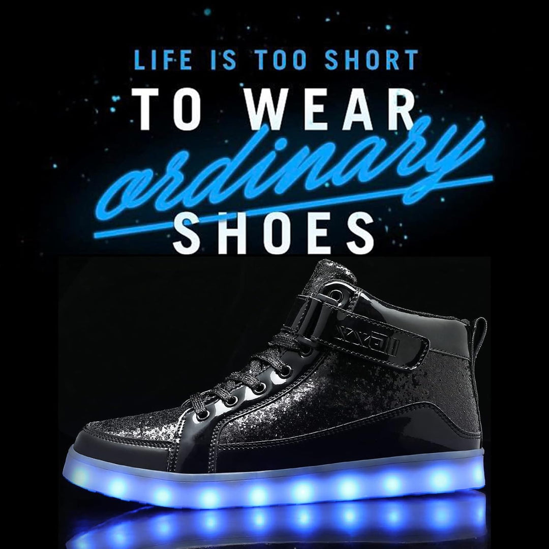 LumaBoost unisex sneakers, oplaadbaar, met spectaculaire lichteffecten op de dansvloer.