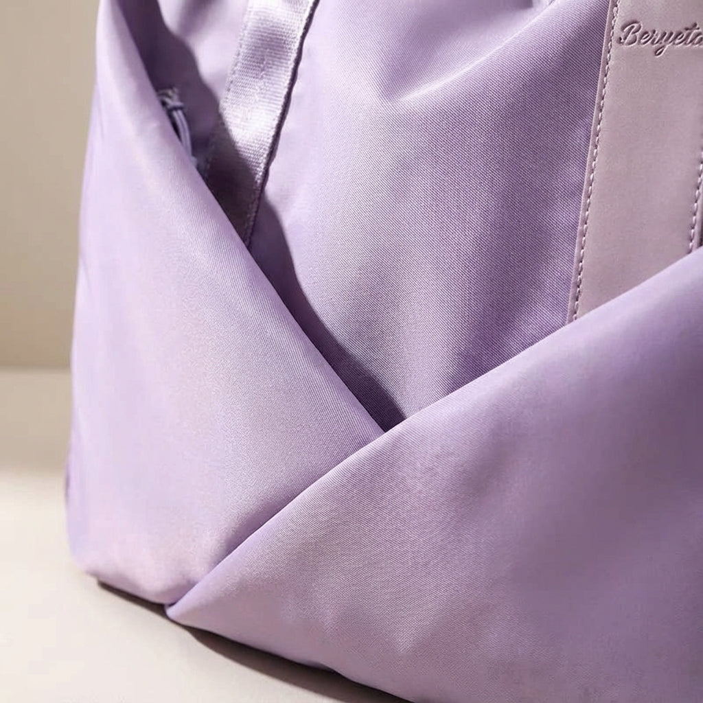 Ruime Movella weekendtas / reistas, ideaal voor korte trips en als handbagage, unisex design.