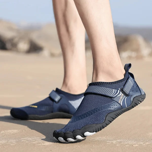 Comfortabele orthopedische aqua schoenen voor blote voeten gevoel; perfect voor outdoor activiteiten en wandelen.