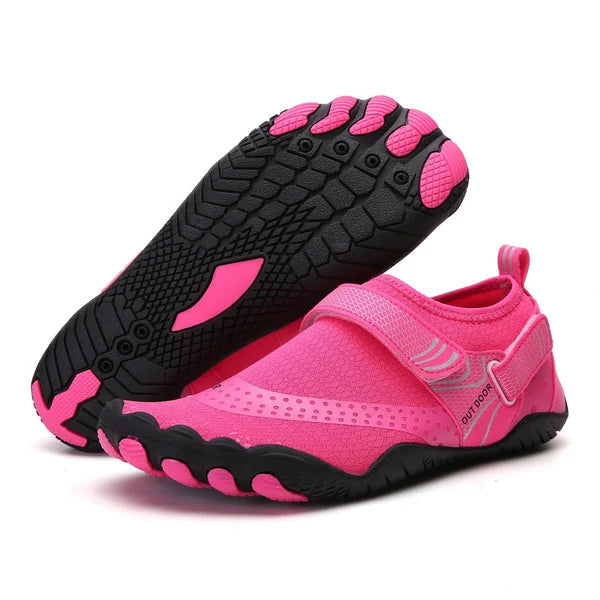 Flexibele, sneldrogende unisex waterschoenen; orthopedisch ontwerp biedt comfort en bescherming voor je voeten.