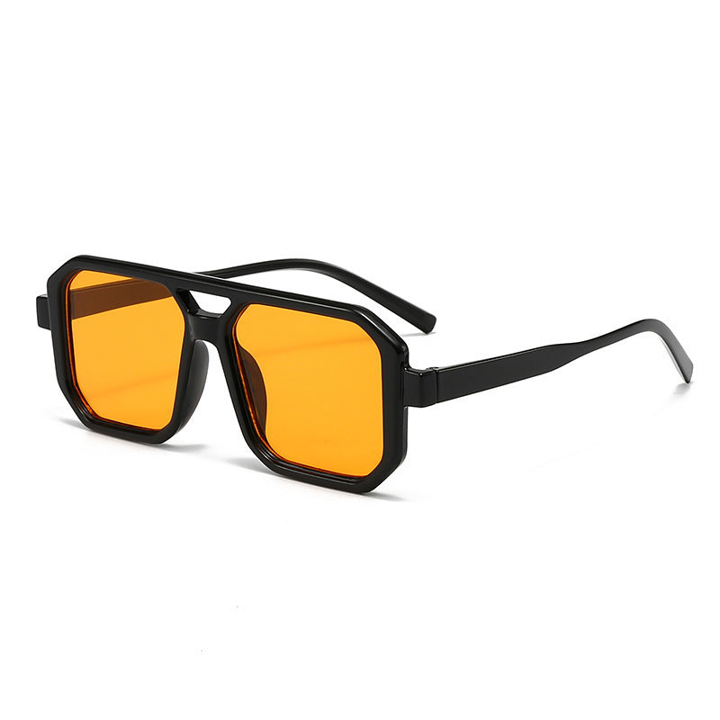 Unisex oversized aviator zonnebril met oranje rechthoekige lenzen en dubbele brug, stijlvol mode accessoire.