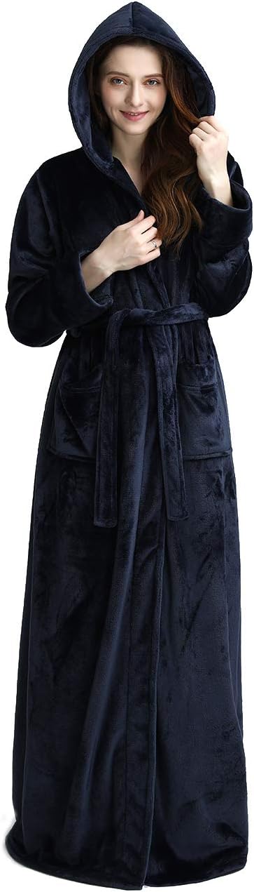 Warme unisex badjas met capuchon, gemaakt van zacht pluizig fleece. Heerlijk ontspannen.