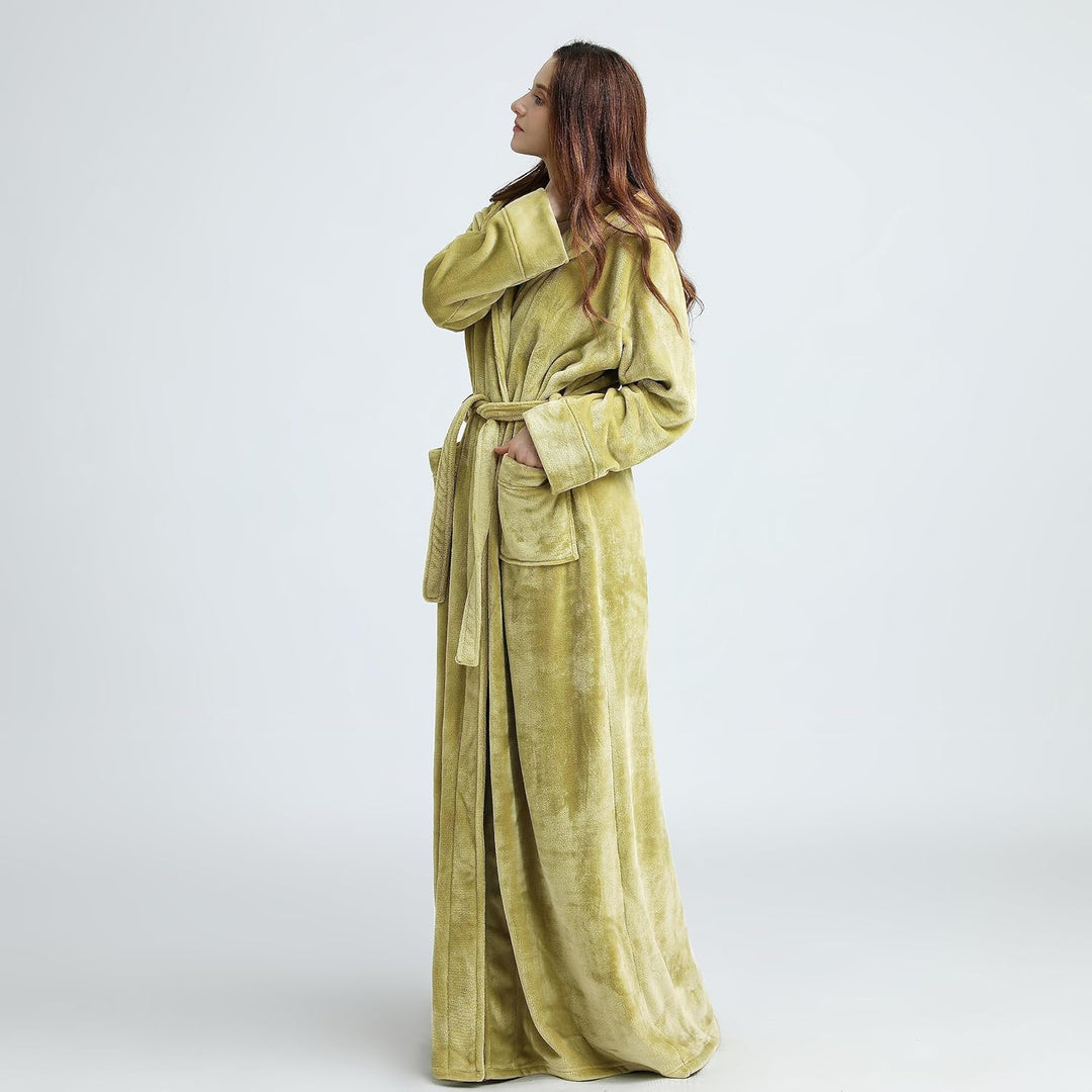 Ultiem comfort: CozyFluff unisex fleece badjas met capuchon, perfect als cadeau.