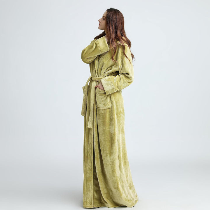 Ultiem comfort: CozyFluff unisex fleece badjas met capuchon, perfect als cadeau.