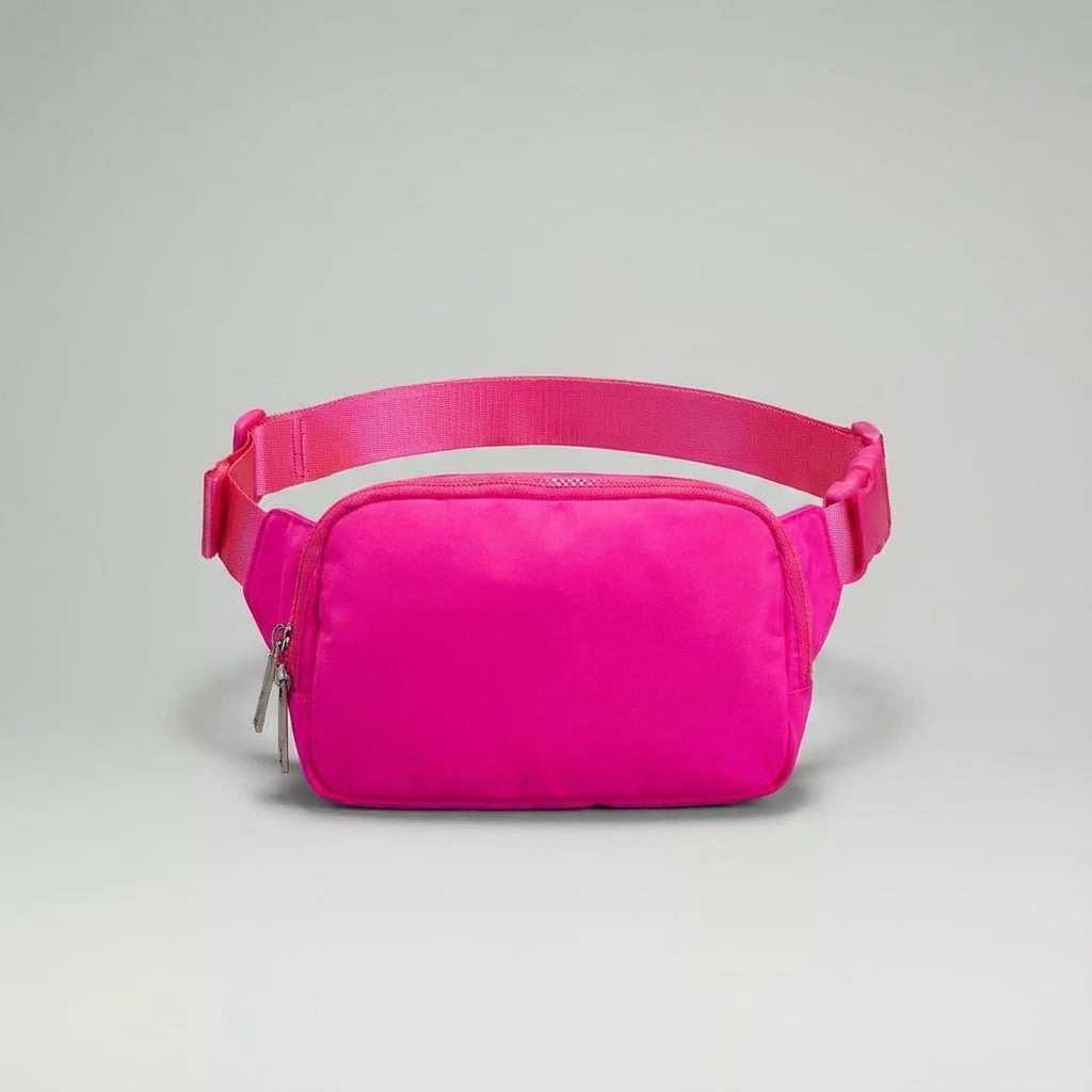 Ergonomisch ontworpen lichtgewicht nylon heuptas, comfortabel te dragen voor al je avonturen, unisex model.