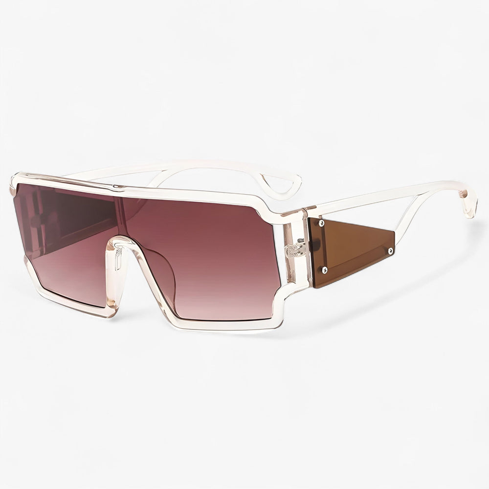 Stijlvolle retro Solenne zonnebril met zwarte montuur, UV400 lenzen en lichtgewicht design, ideaal unisex zomer accessoire.