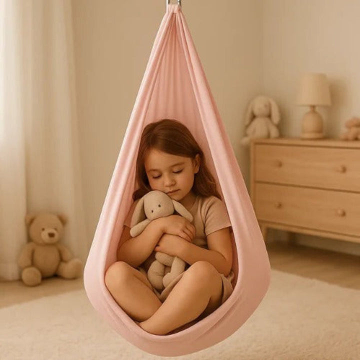 Therapie hangmat met diepe druk voor sensorische integratie. Geschikt als autisme hulpmiddel & relaxstoel.