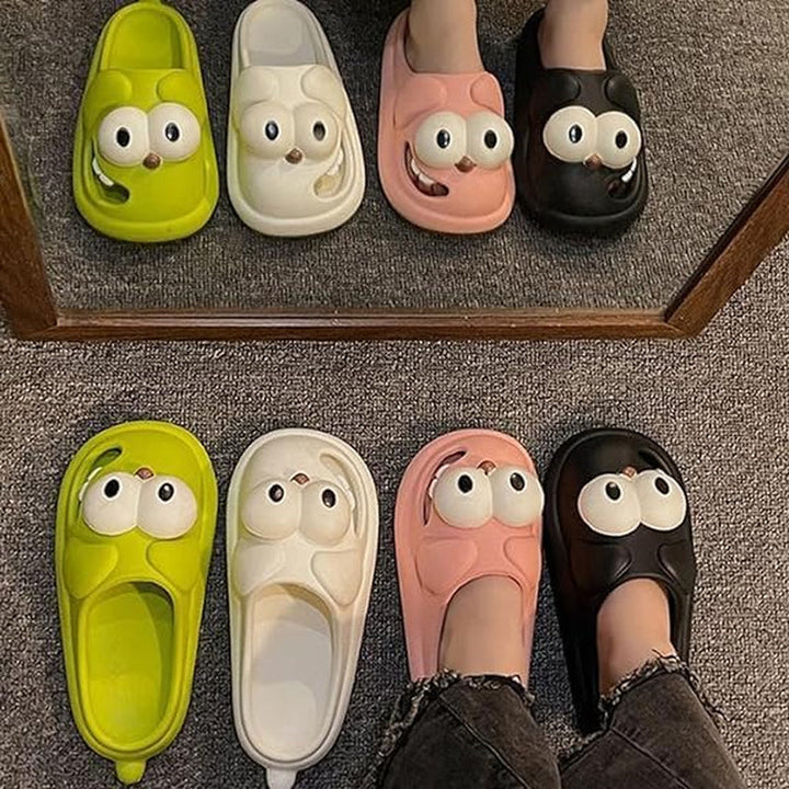Diverse SoleJoy pantoffels in levendige kleuren. Unisex design met vrolijke uitstraling en hoog comfort.