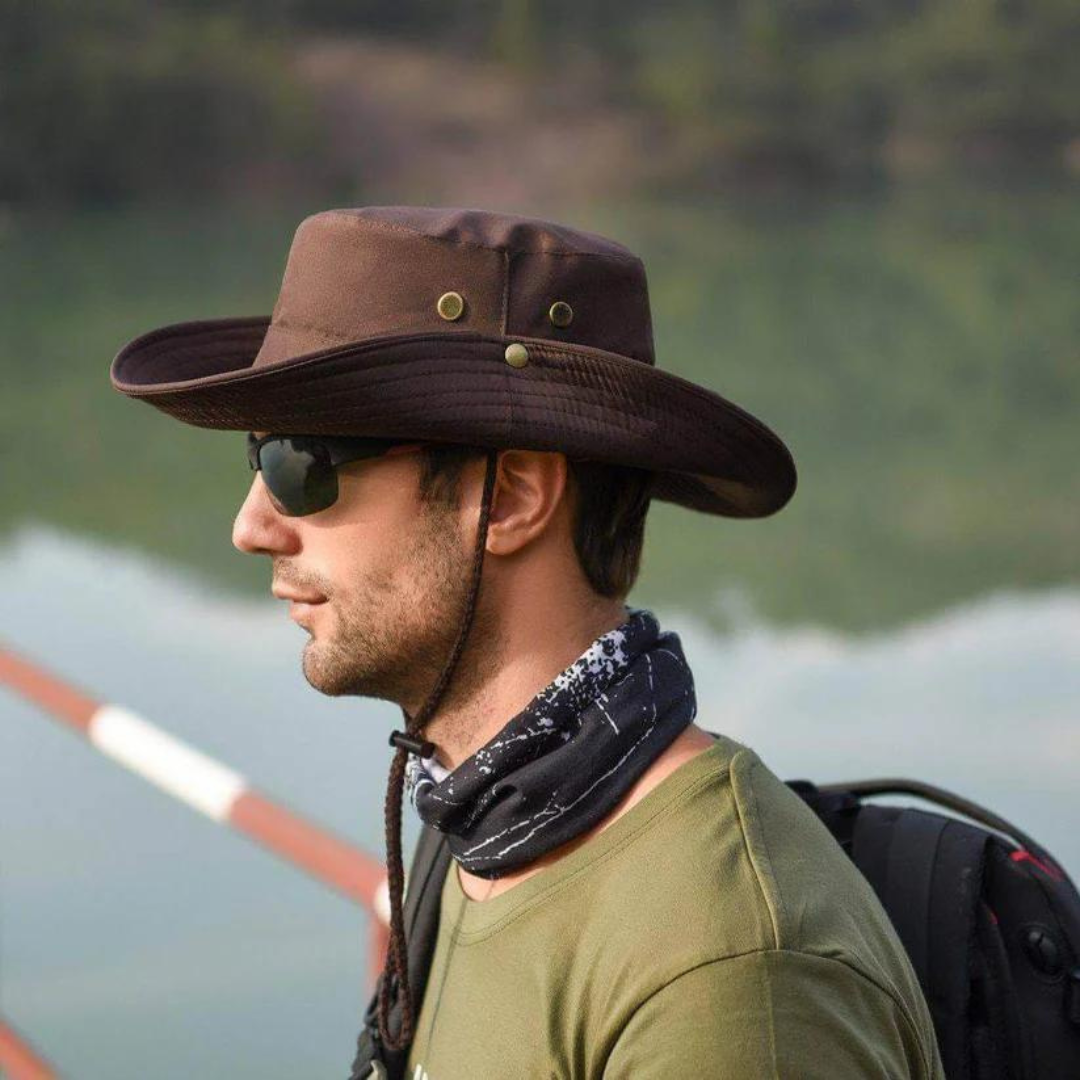 Ademende unisex outdoor hoed, lichtgewicht en opvouwbaar, met UV-bescherming voor zonnige dagen.