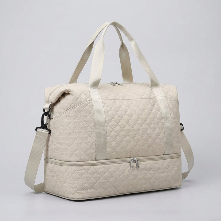 Hoogwaardige unisex TravelNest reistas van waterdicht polyester. Stevig, duurzaam en klaar voor avontuur.
