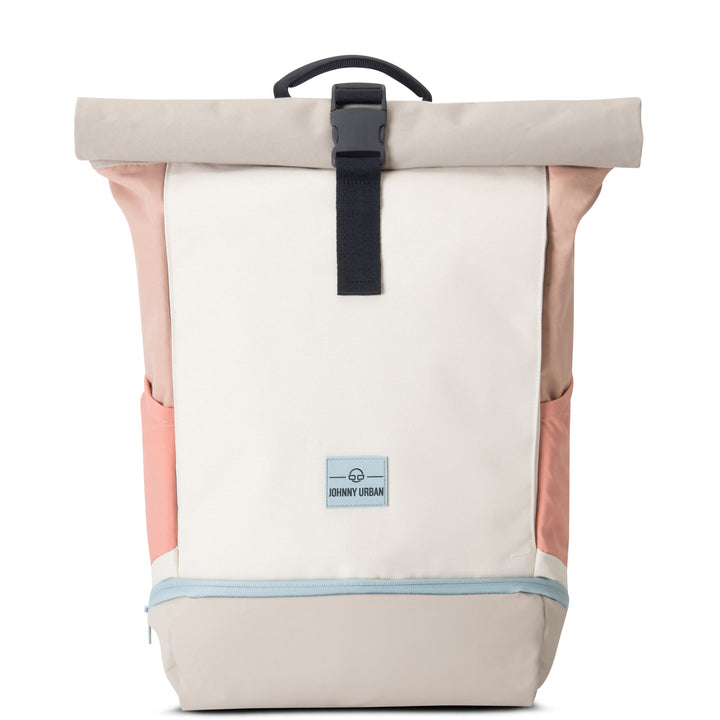 Zijaanzicht van de UrbanFlow rolltop rugzak, met gemakkelijke toegang tot externe vakken.