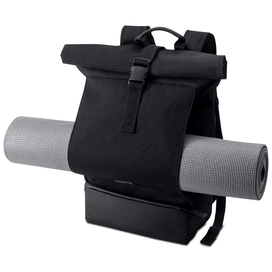 Duurzame UrbanFlow rolltop rugzak, comfortabel voor reizen en stedelijke avonturen.