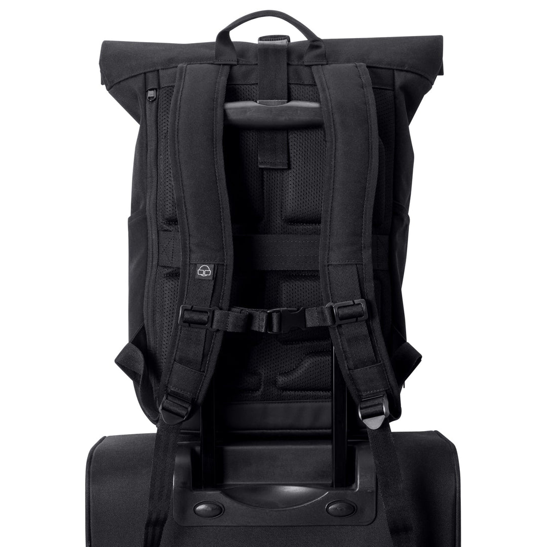 Compacte, ruime UrbanFlow rolltop rugzak, stijlvol en praktisch voor elke dag.