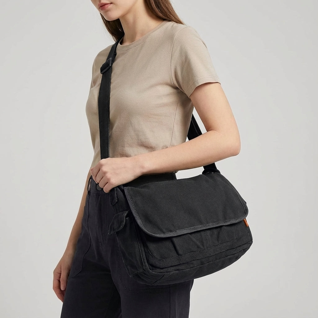 Duurzame vintage canvas schoudertas, unisex ontwerp. Robuuste messenger bag voor dagelijks, werk en school.
