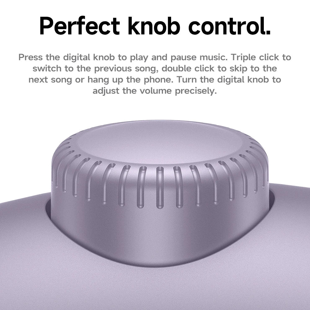De W65 Plus over-ear hoofdtelefoon laadt op via USB-C, wat een extra lange batterijduur garandeert.