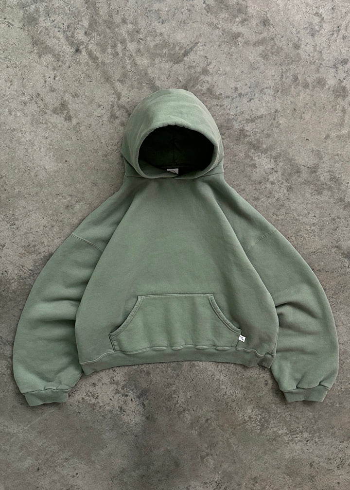 Warme unisex hoodie van zachte stof, verkrijgbaar in diverse trendy kleuren.