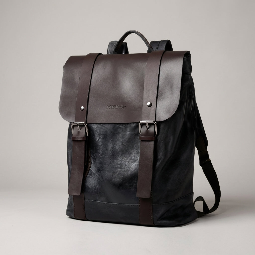 Praktische waterdichte leren dagrugzak voor unisex; als laptop rugzak of stijlvolle schooltas.