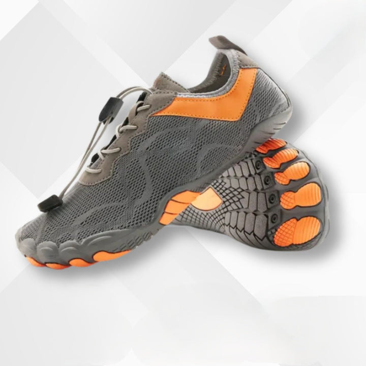 Pijnverlichting door orthopedische barefootschoenen. Deze waterdichte schoenen met flexibele zool stimuleren natuurlijk lopen.